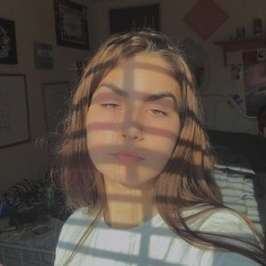 Meet your Posher, Dakota